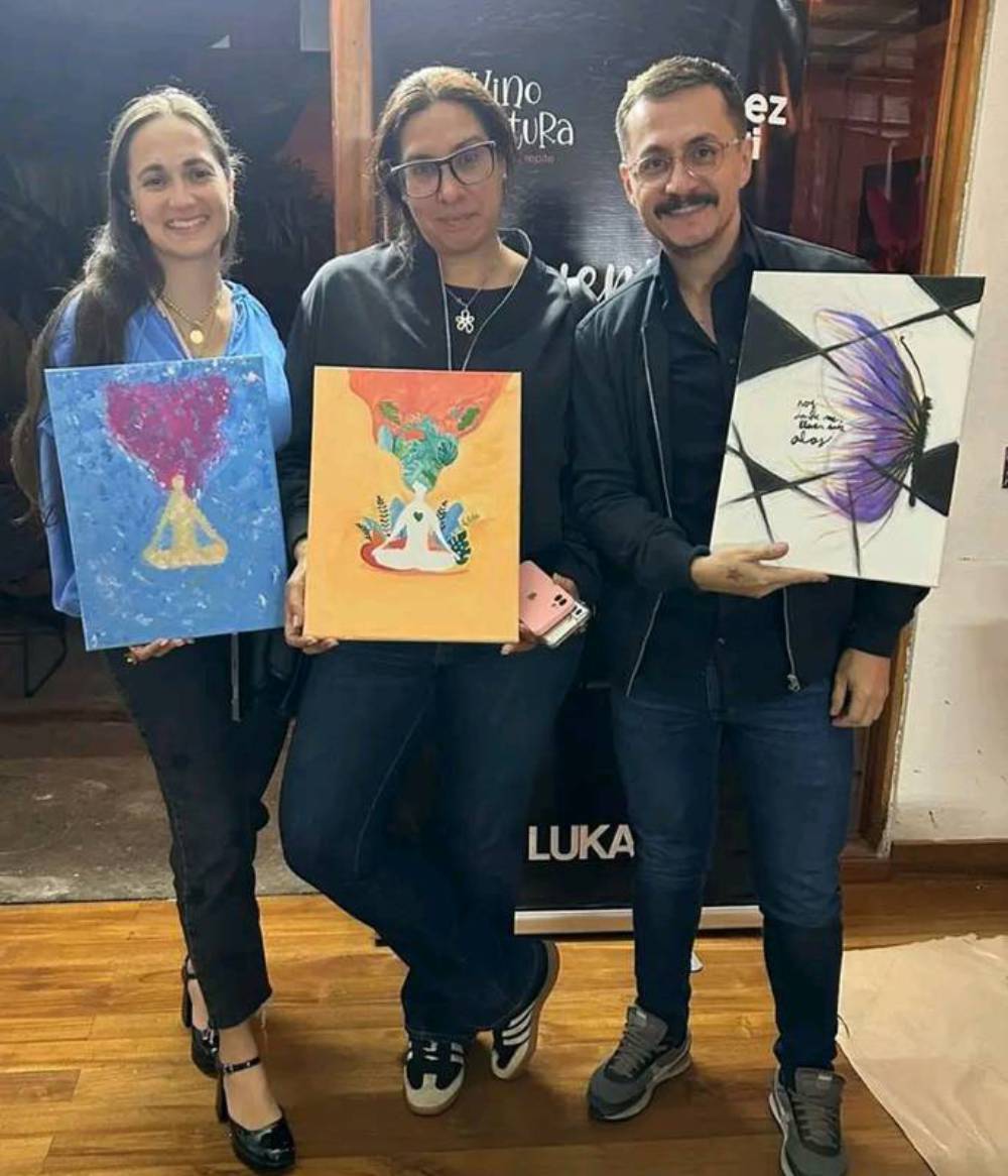 Serpentine gold jewelry collection